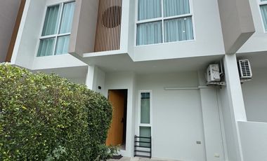 For rent 2 bedrooms townhouse in Mueang Phuket, Phuket