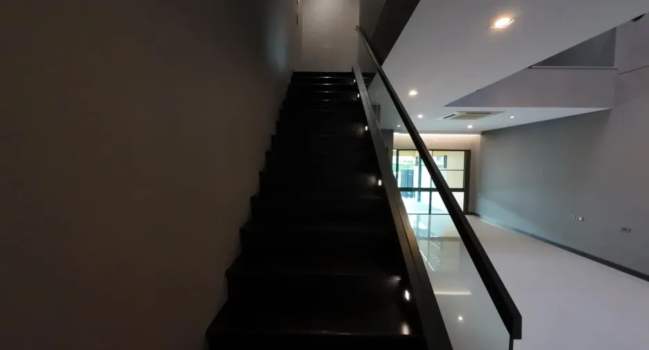For sale 3 ベッドルーム townhouse in Lat Phrao, Bangkok