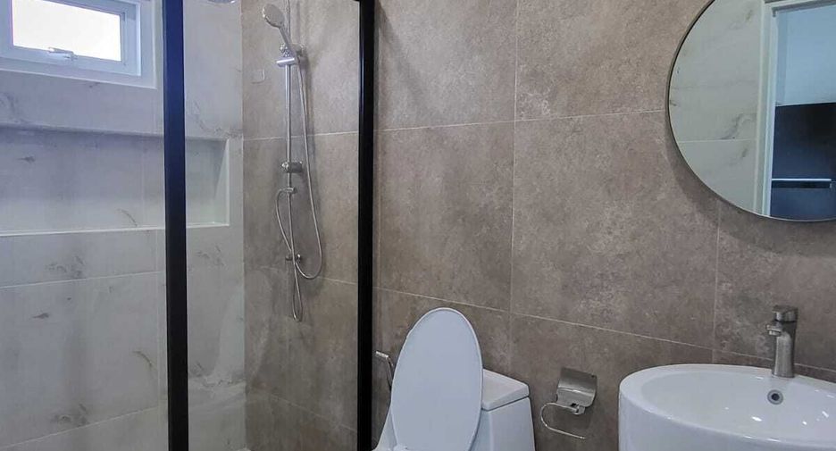 For rent 2 bedrooms townhouse in Thalang, Phuket