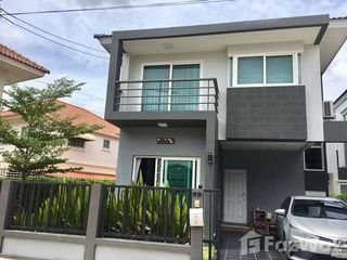 Casa adosada en venta de 3 habitaciones en Phra Nakhon Si Ayutthaya, Phra Nakhon Si Ayutthaya