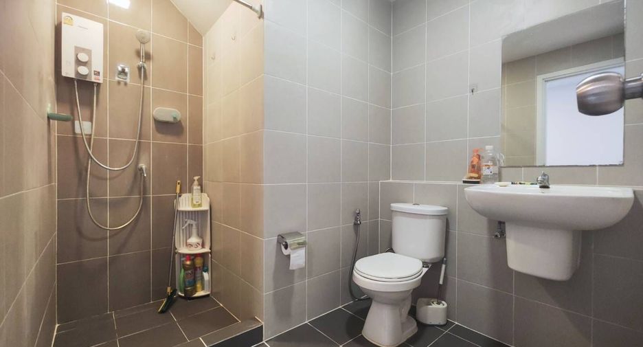 Продажа и аренда 4 спальни таунхаус в Bang Kruai, Нонтабури
