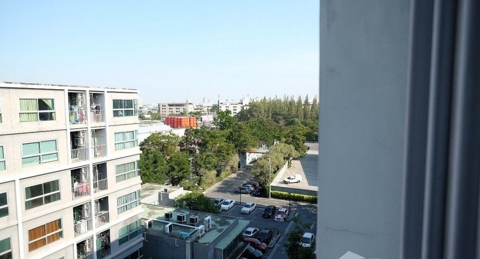 For sale 1 bed condo in Bang Kapi, Bangkok