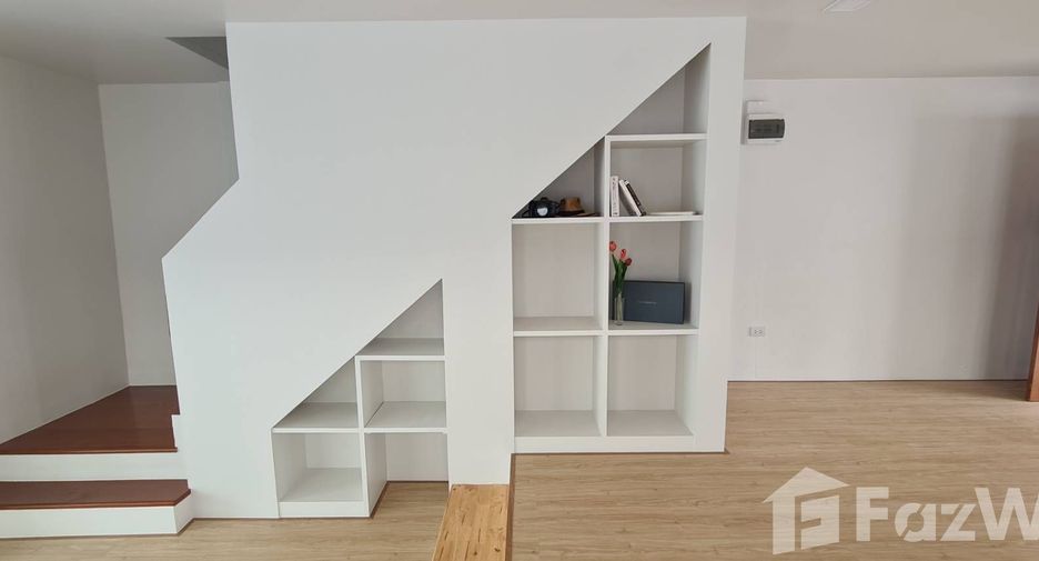 For sale 2 bedrooms townhouse in Mueang Nakhon Ratchasima, Nakhon Ratchasima