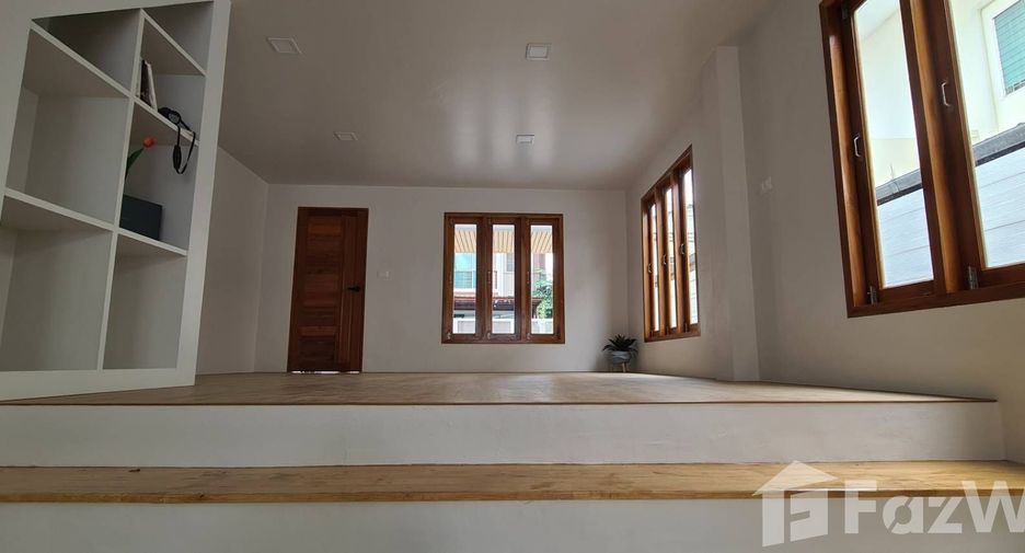 For sale 2 bedrooms townhouse in Mueang Nakhon Ratchasima, Nakhon Ratchasima