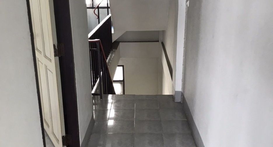 For rent 5 bedrooms retail Space in Bang Yai, Nonthaburi