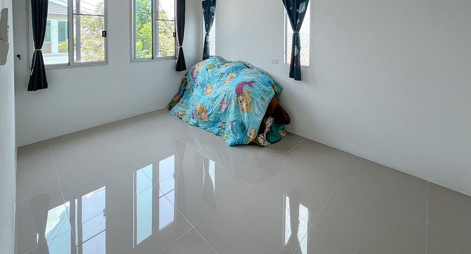 Apartamento en venta de 3 habitaciones en Lam Luk Ka, Pathum Thani