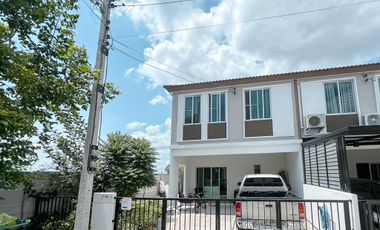出售 3 卧室 公寓式住宅 在 Lam Luk Ka, Pathum Thani