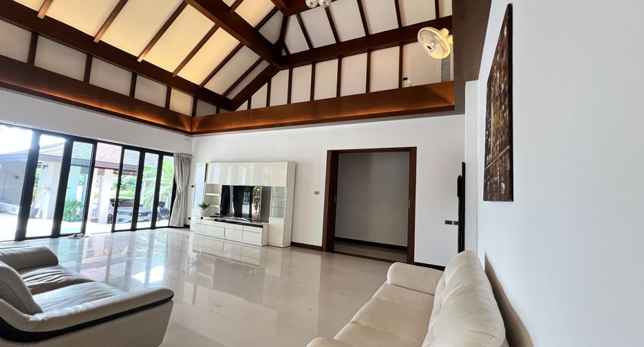 For sale 3 bedrooms villa in Thalang, Phuket