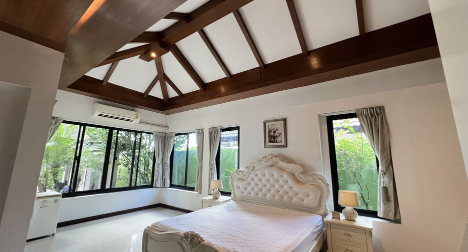 For sale 3 bedrooms villa in Thalang, Phuket