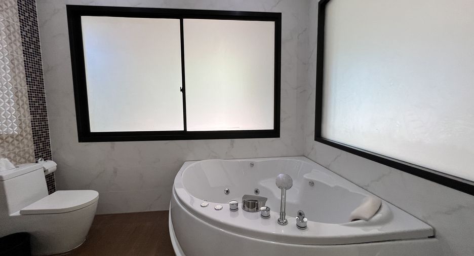 For sale 3 bedrooms villa in Thalang, Phuket