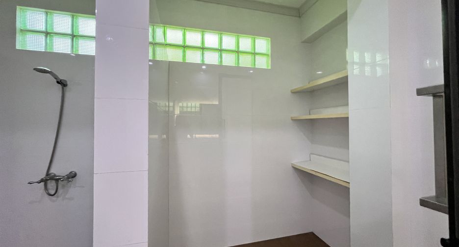 For sale 3 bedrooms villa in Thalang, Phuket