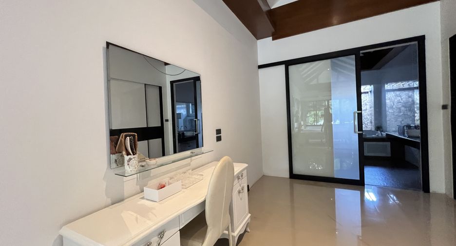 For sale 3 bedrooms villa in Thalang, Phuket