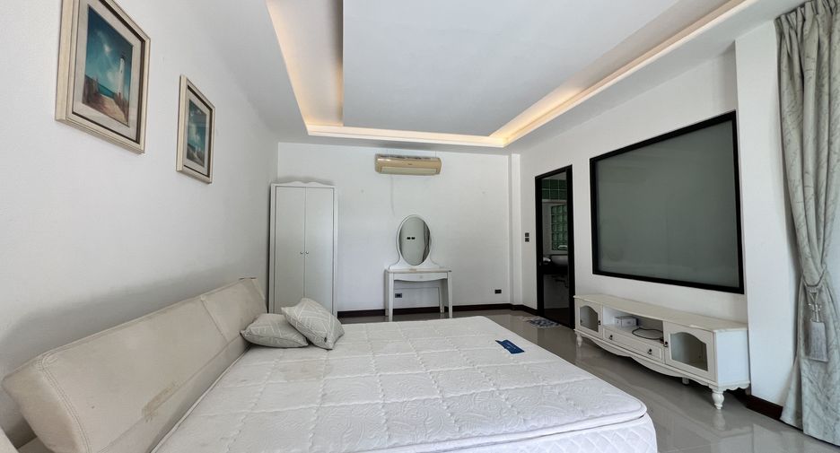 For sale 3 bedrooms villa in Thalang, Phuket