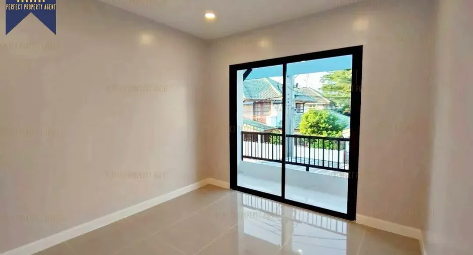 For sale 3 bedrooms townhouse in Bang Bua Thong, Nonthaburi