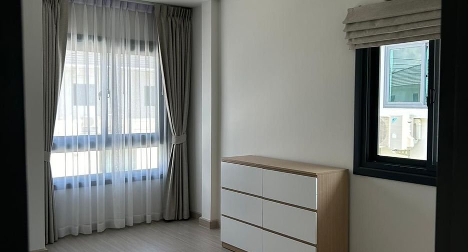 Villa zum Kauf und zur Miete mit 3 Zimmer in Mueang Phuket, Phuket