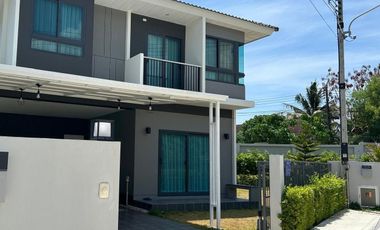 Villa zum Kauf und zur Miete mit 3 Zimmer in Mueang Phuket, Phuket