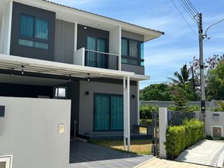 À vendre et à louer 3 chambres villa à Mueang Phuket, Phuket