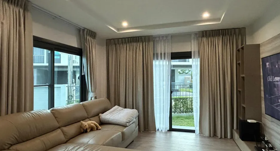 Villa zum Kauf und zur Miete mit 3 Zimmer in Mueang Phuket, Phuket