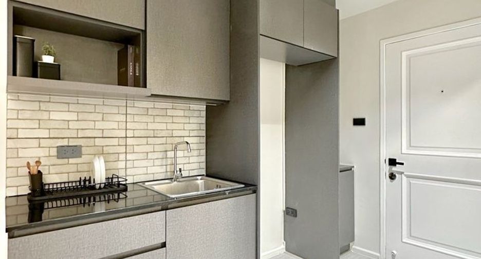 For sale 1 bed condo in Huai Khwang, Bangkok