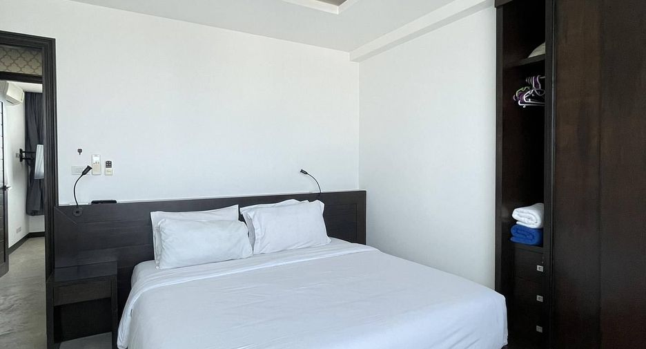 For rent 3 bedrooms apartment in Mueang Phuket, Phuket