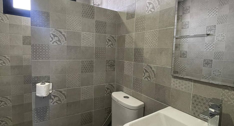 For rent 3 bedrooms apartment in Mueang Phuket, Phuket