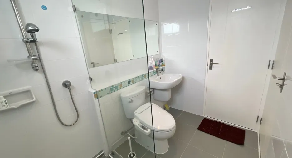 Haus zum Kauf mit 3 Zimmer in Bang Sao Thong, Samut Prakan
