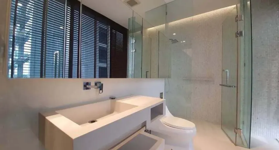 ขาย 2 ห้องนอน คอนโด ใน คลองเตย, กรุงเทพฯ