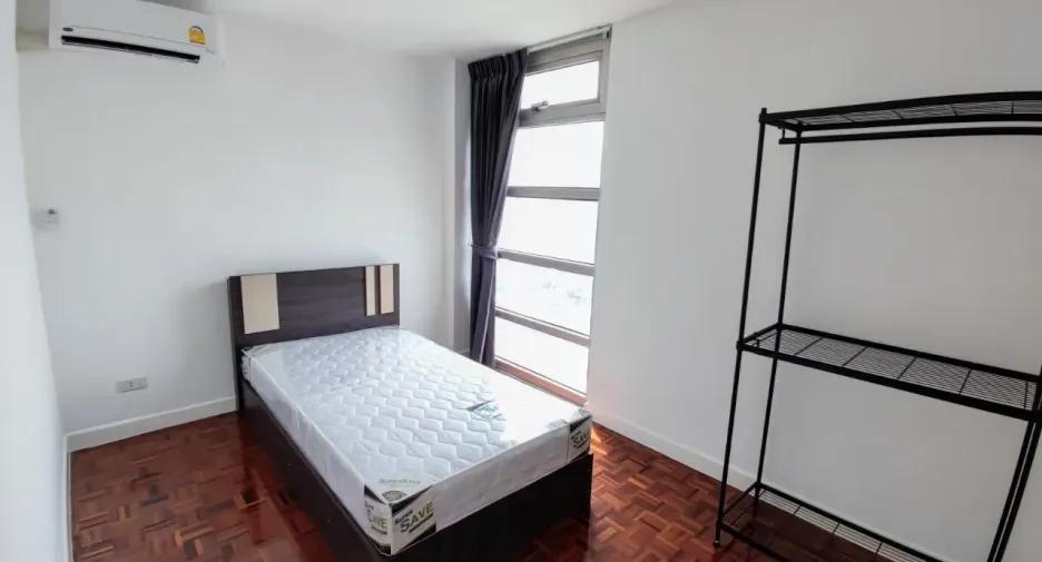 For rent 2 bedrooms condo in Pak Kret, Nonthaburi