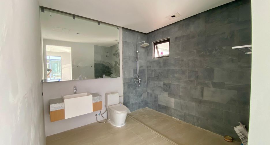 For sale 4 bedrooms villa in Thalang, Phuket
