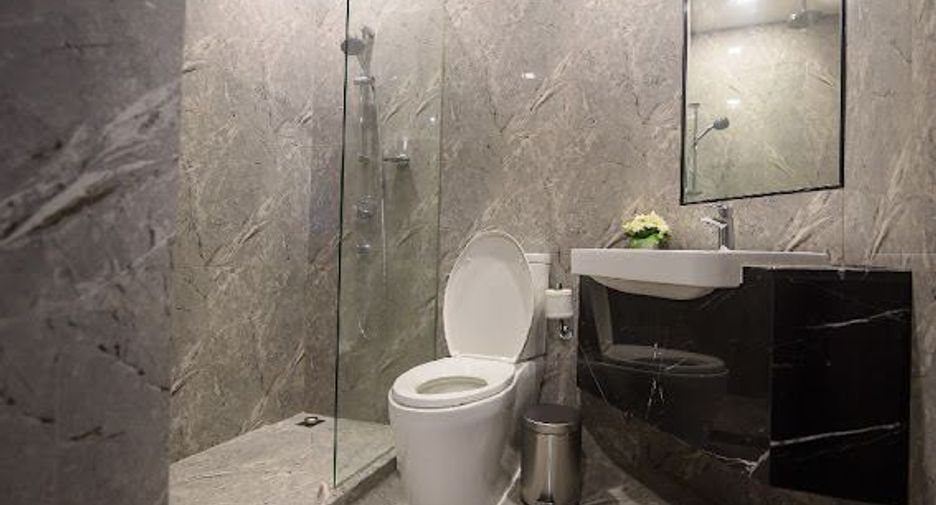 For sale and for rent 2 bedrooms condo in Khlong Toei, Bangkok