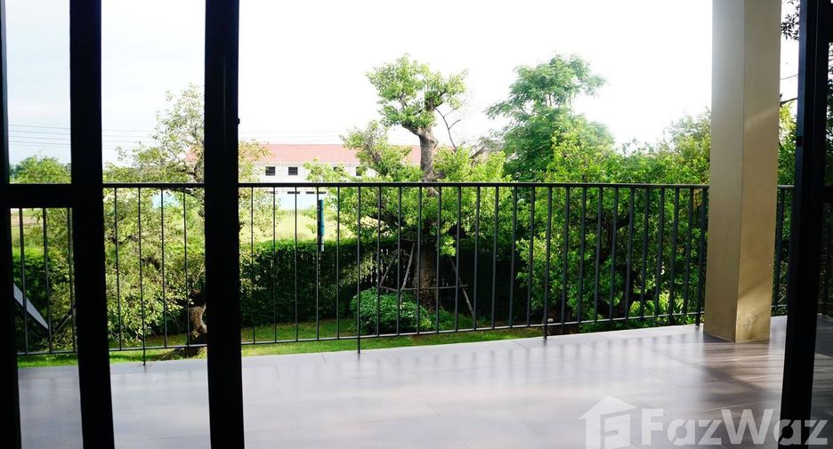 For sale 5 bedrooms house in Krathum Baen, Samut Sakhon