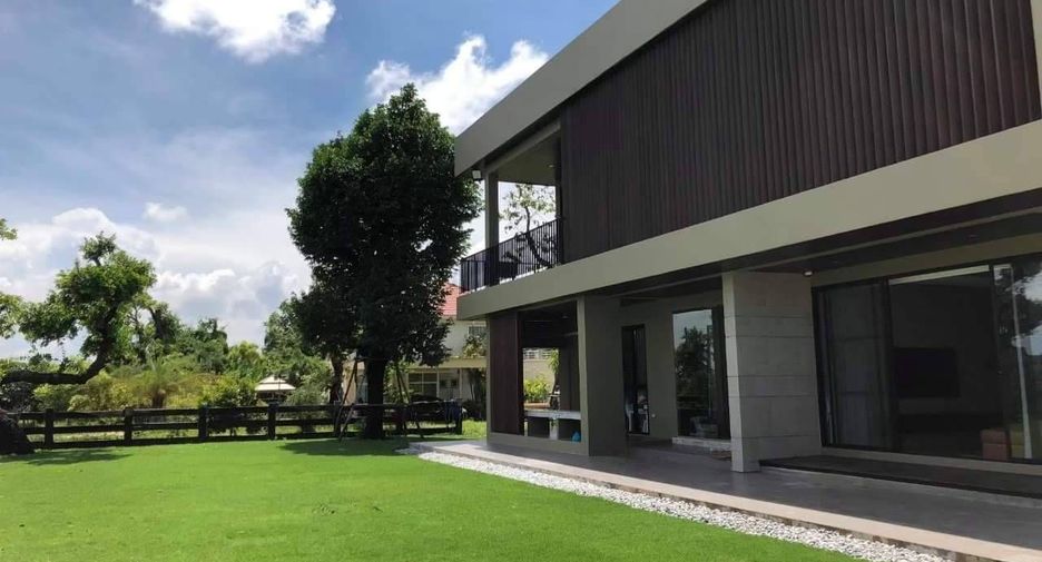 Casa en venta de 5 habitaciones en Krathum Baen, Samut Sakhon