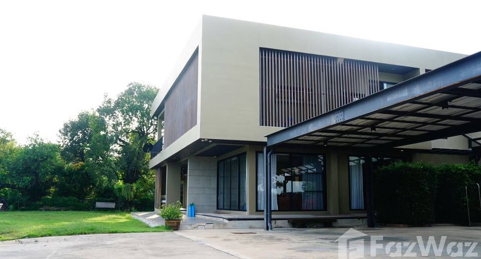 Casa en venta de 5 habitaciones en Krathum Baen, Samut Sakhon