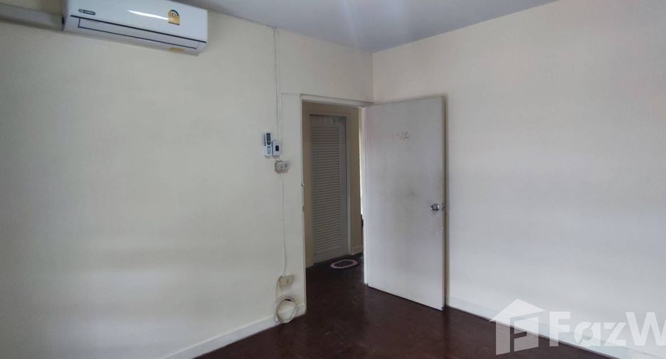 Reihenhaus zum Kauf mit 3 Zimmer in Mueang Samut Prakan, Samut Prakan