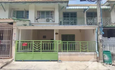 Reihenhaus zum Kauf mit 3 Zimmer in Mueang Samut Prakan, Samut Prakan
