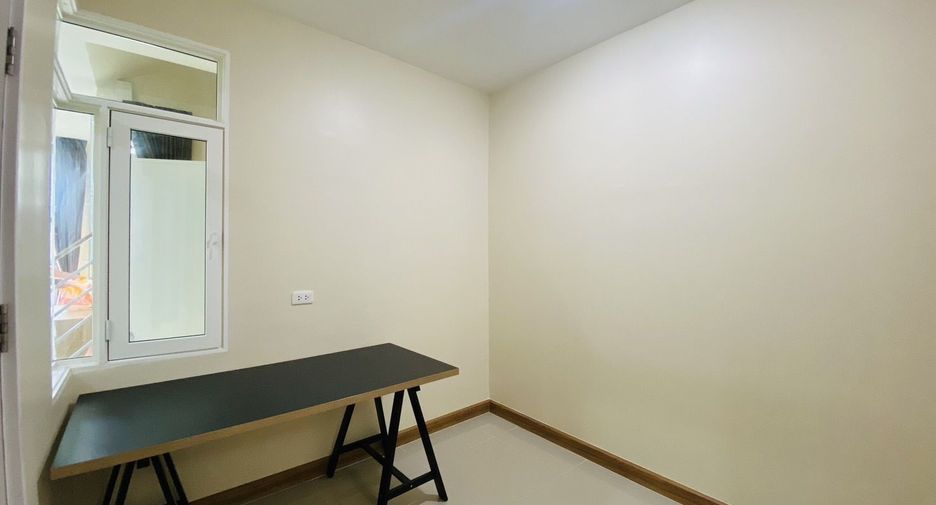 Reihenhaus zum Kauf mit 3 Zimmer in Bang Kruai, Nonthaburi