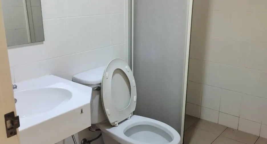 For sale 2 bedrooms condo in Yan Nawa, Bangkok