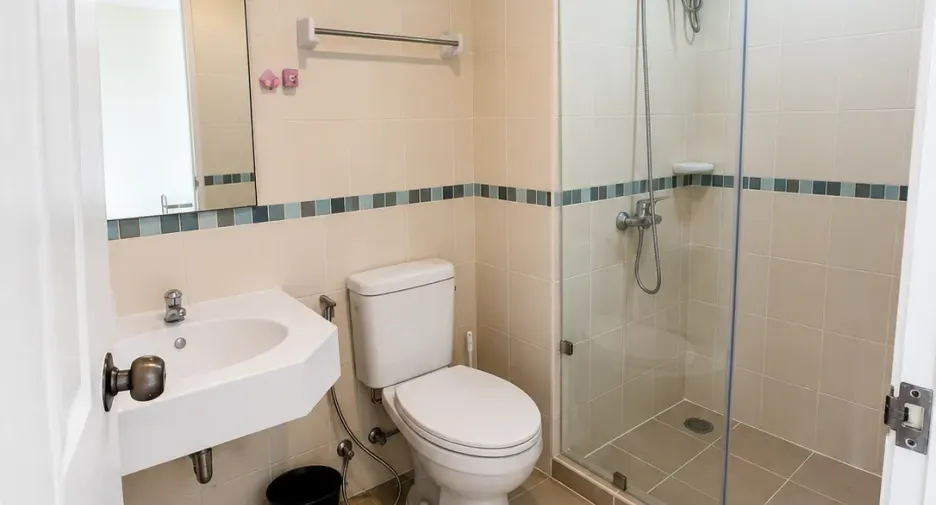 Condo en venta de 2 habitaciones en Yan Nawa, Bangkok