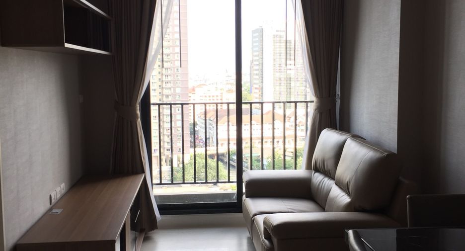 For sale 1 bed condo in Watthana, Bangkok