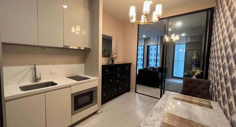 For sale 1 bed condo in Pathum Wan, Bangkok