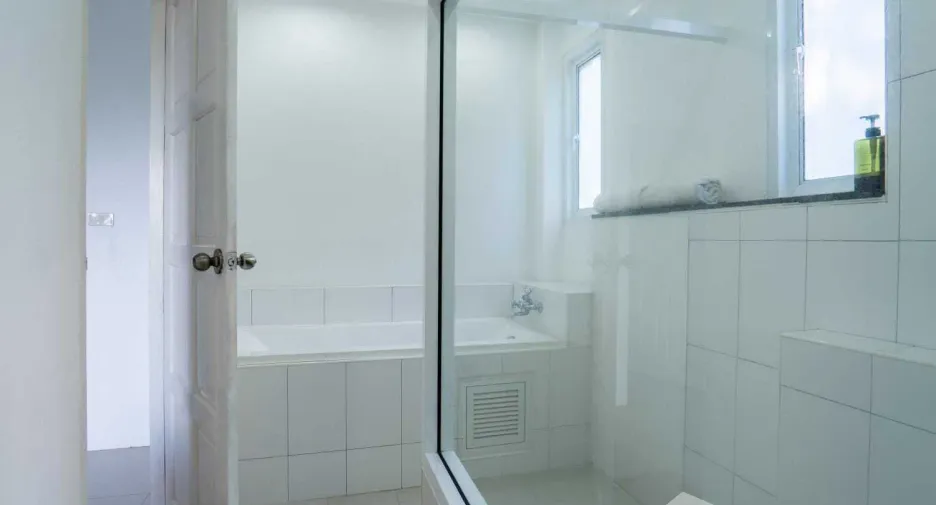 Villa en alquiler de 10 habitaciones en Mueang Phuket, Phuket