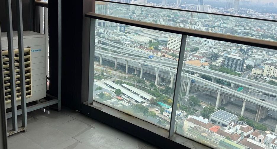 出售 2 卧室 公寓 在 Yan Nawa, 曼谷