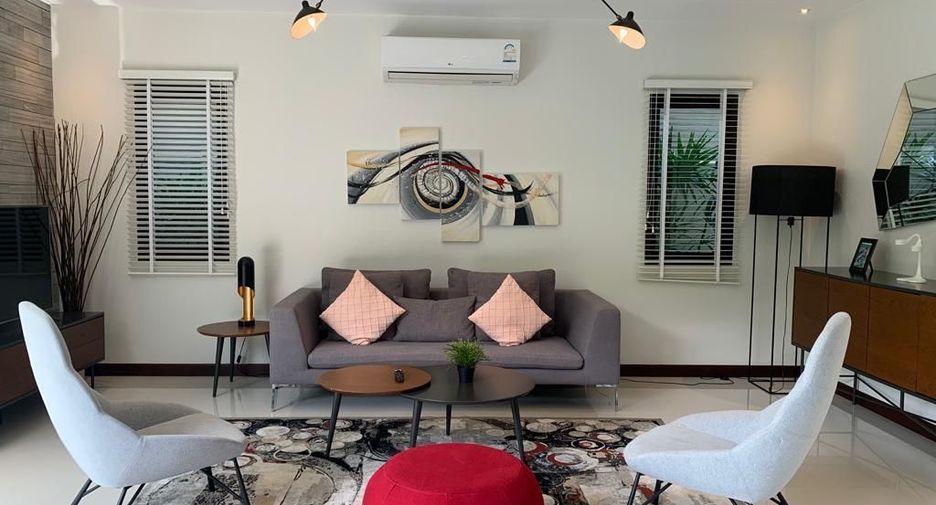 For rent 2 bedrooms villa in Mueang Phuket, Phuket