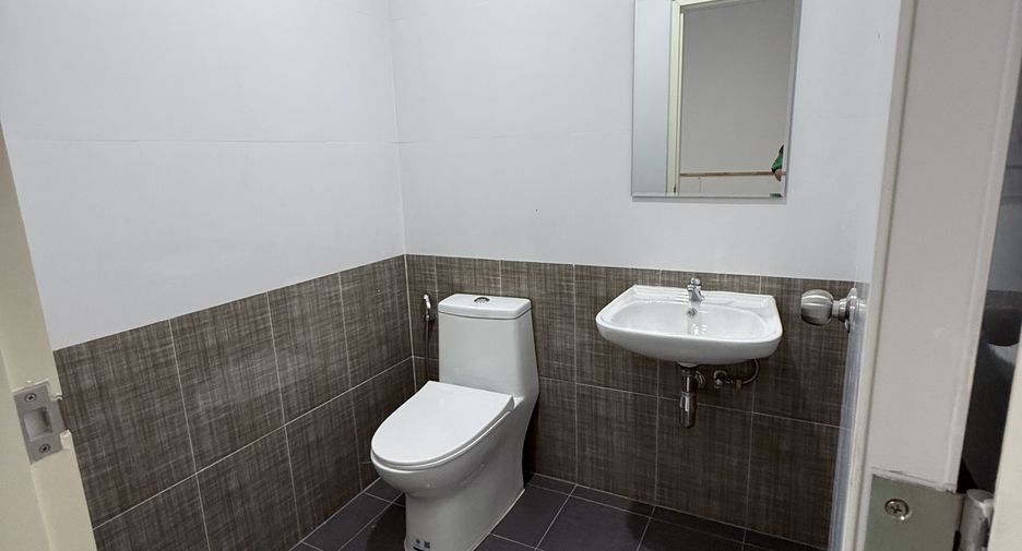 Reihenhaus zum Kauf mit 3 Zimmer in Ko Chan, Chonburi