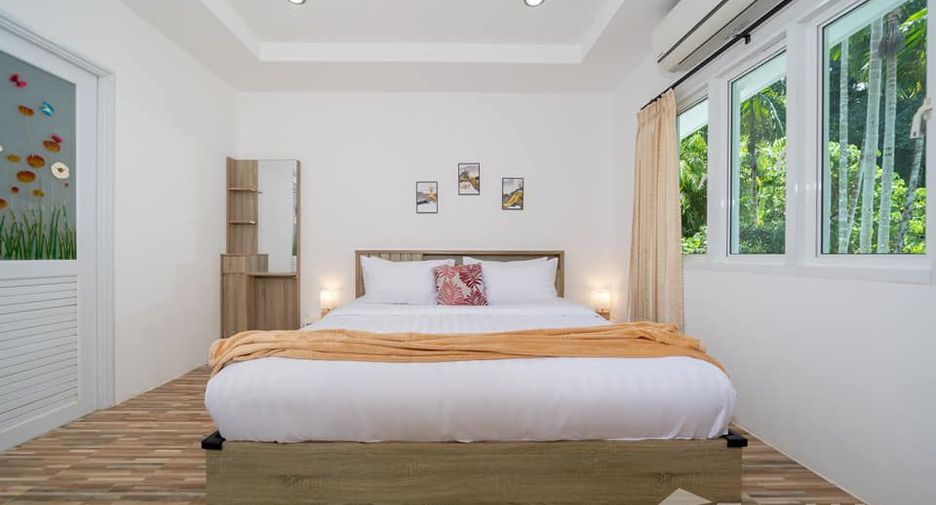 For rent 7 bedrooms villa in Mueang Phuket, Phuket