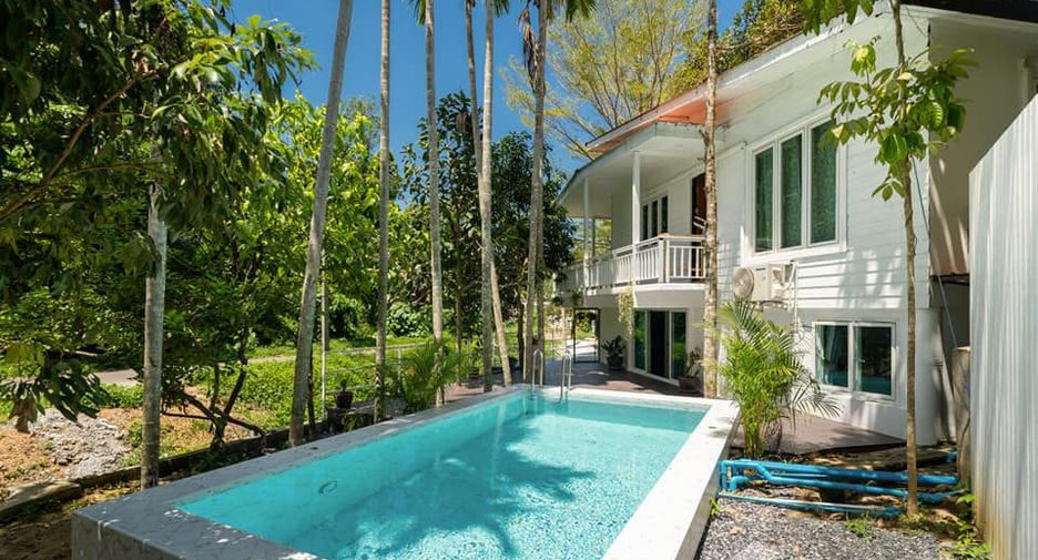 For rent 7 bedrooms villa in Mueang Phuket, Phuket