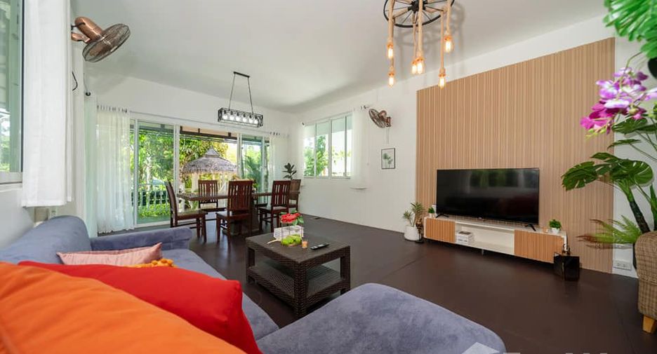 For rent 7 bedrooms villa in Mueang Phuket, Phuket