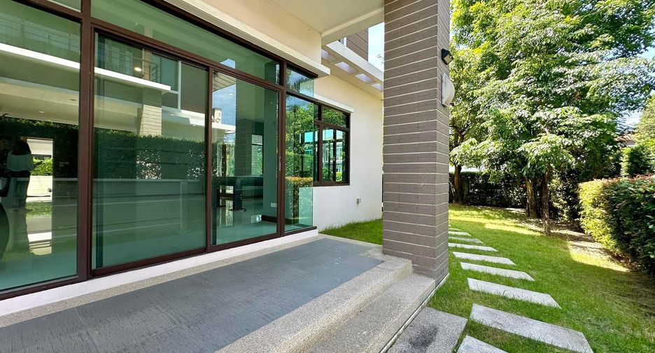 For sale 4 bedrooms house in Nong Khaem, Bangkok