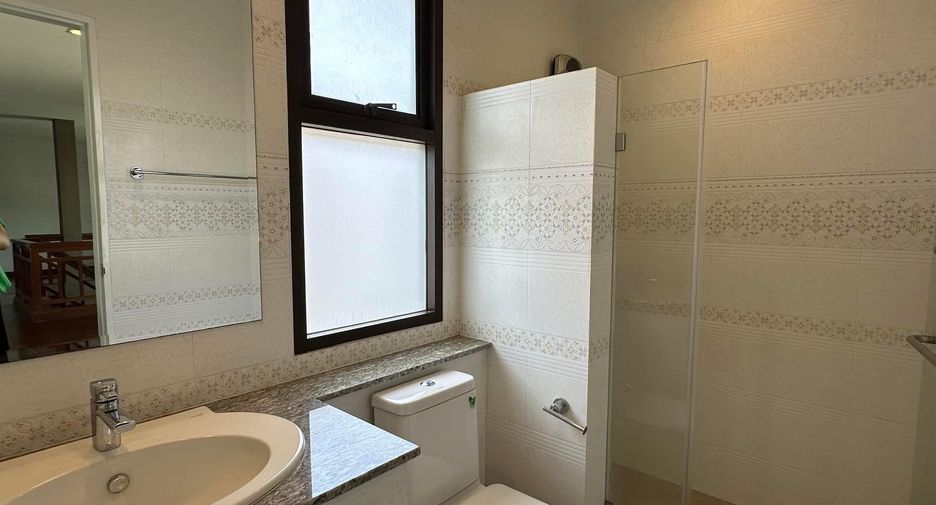 For sale 4 bedrooms house in Nong Khaem, Bangkok