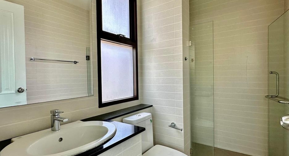 For sale 4 bedrooms house in Nong Khaem, Bangkok